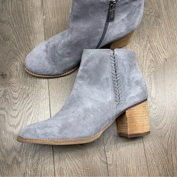 Blondo Nina Gray Suede Ankle Boots Waterproof Block Heel Size 10 Women Side Zip
