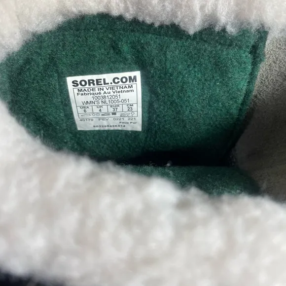 BNWOB SOREL CARIBOU 6 MEDIUM