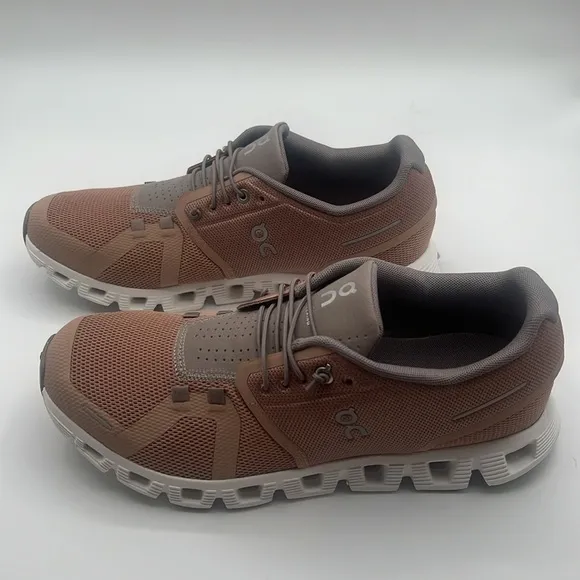 BNWT - ON CLOUD CLOUD 5 ROSEBROWN FOG - SIZE 10