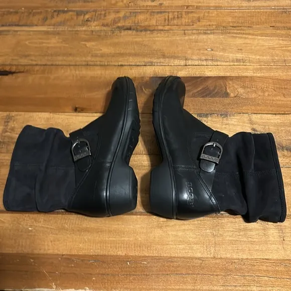 Bogs Cassie Low black leathers waterproof rain boots.