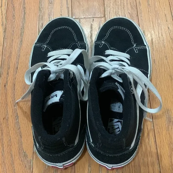 Boys Vans Black &amp; White  High Top Shoes Size 3 EUC