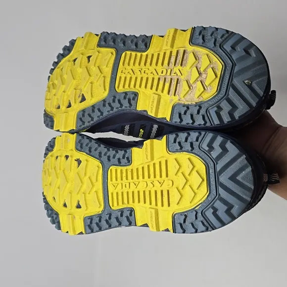Brooks Cascadia 10 Men's Trail Running Shoes Navy Yellow Size 8.5