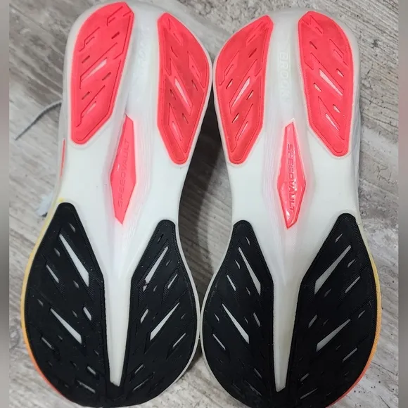 Brooks Running Shoes Hyperion Max 2 Illusion Coral Black Size 9B Women's