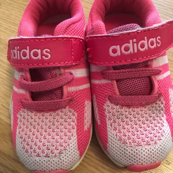 Bundle of girls shoes size 5/5.5