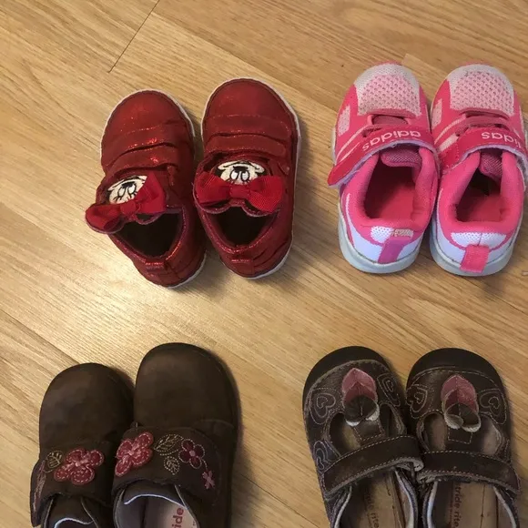 Bundle of girls shoes size 5/5.5