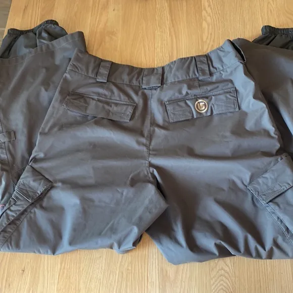 Burton Cargo Snowboarding Ski Pants Brown XL