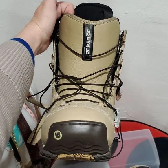 Burton Emerald Ski Or Snowboard Boots Women's Size 8