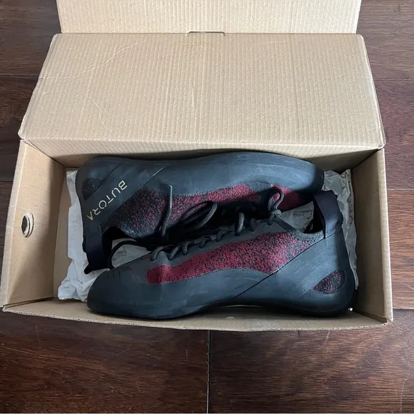 Butora Advance, Brand New, Climbing Shoes Size 41.5