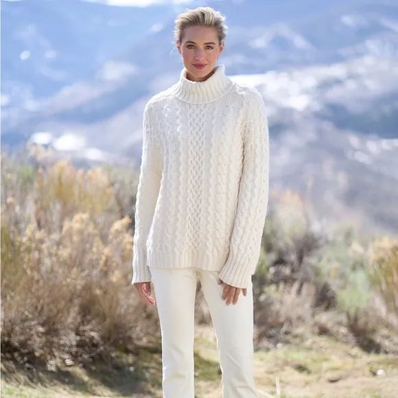 Cable Knit Turtleneck Sweater Soft Neutral Oversized Slouchy Ivory Size Medium