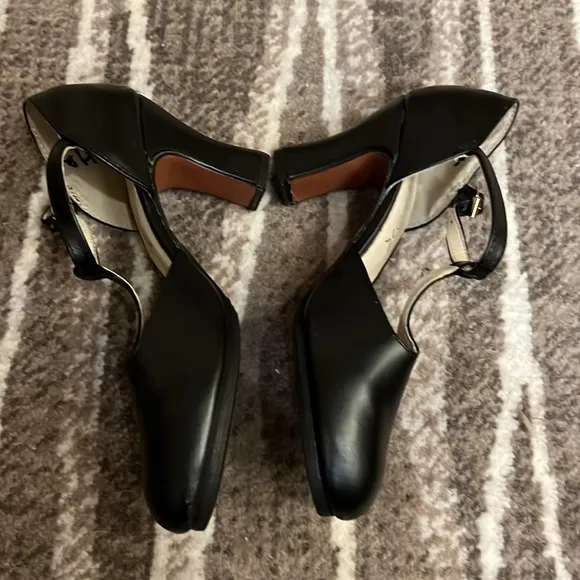 Capezio t strap character shoes NWOT