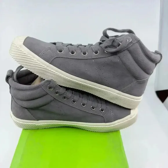 Cariuma Oca High Top Suede Sneaker Casual Shoes Lace-Up Gray Size 8 W / 6.5 M