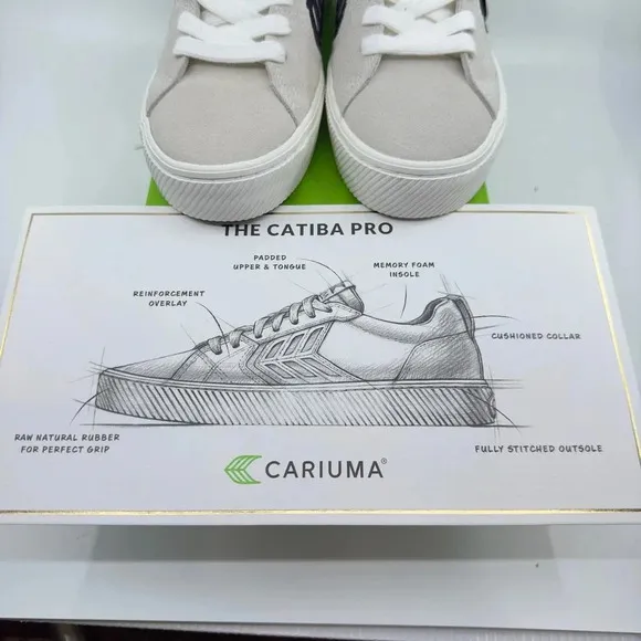 Cariuma Oca Low Canvas Sneaker Casual Shoes Lace-Up Off-White 4.5 Mens 6 Womens