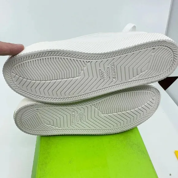 Cariuma Unisex Oca Low Canvas Sneaker Casual Shoes Lace-Up Off-White Size 4/5.5