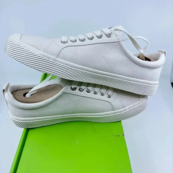 Cariuma Unisex Oca Low Canvas Sneaker Casual Shoes Lace-Up Off-White Size 9/10.5