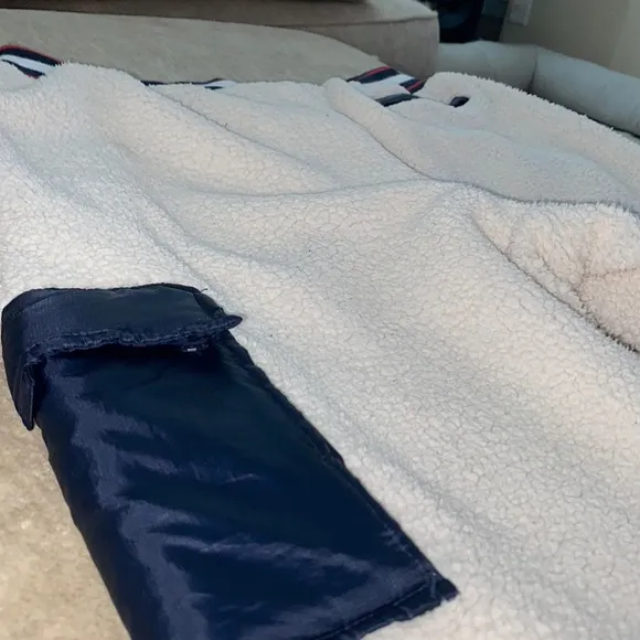 Champion fuzzy Sweatpants.
