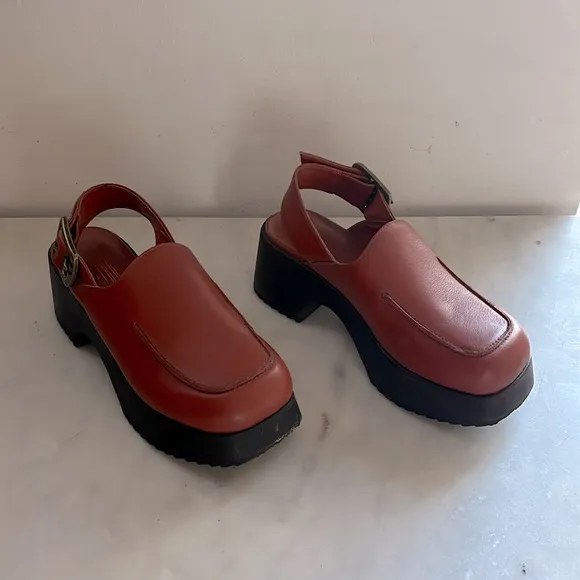 Charlotte Stone Carlos Slingback Clog in Sienna—size 6
