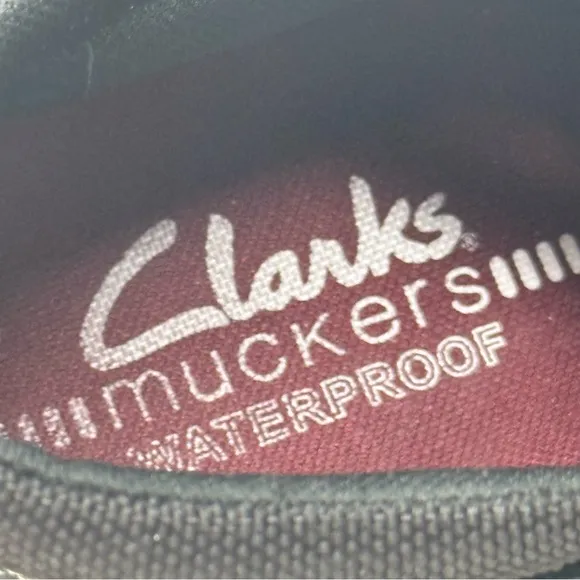 Clarks Men’s Size 12 Muckers Waterproof Black Duck Boots