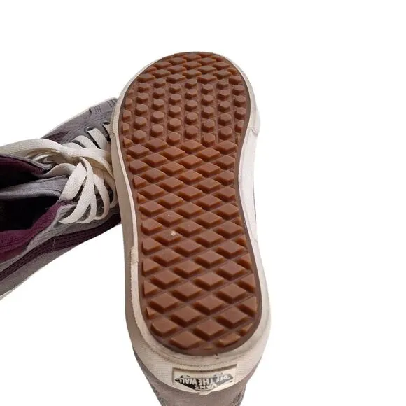 Classic Vans Hi-Top Skate Shoes Grey and Purple Women's size 7.5