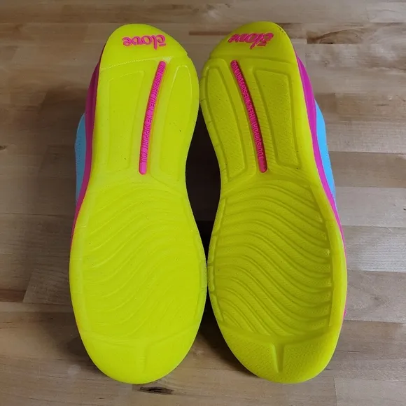 Clove  Supernova Women's 9 Shoes