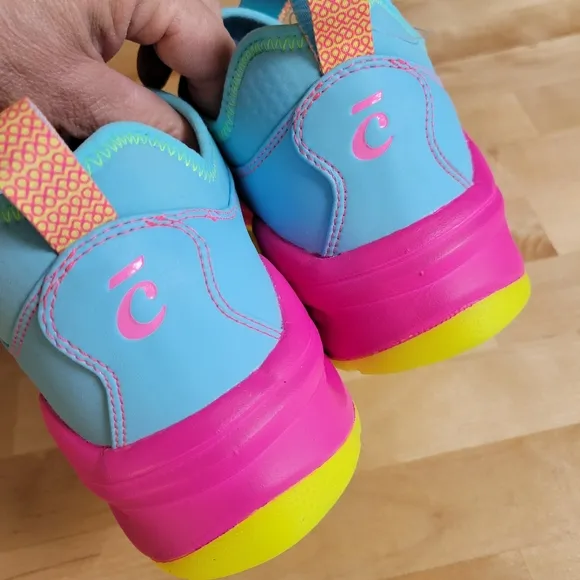 Clove  Supernova Women's 9 Shoes