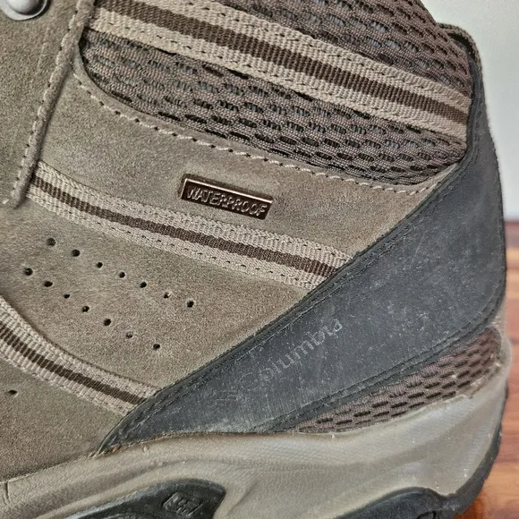Columbia Grants Pass Waterproof High-Top Hiking Boots Size 13