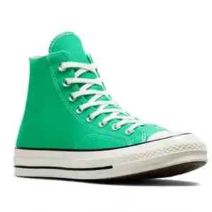 CONVERSE CHUCK TAYLOR ALL STAR HIGH TOP WOMENS SIZE 6