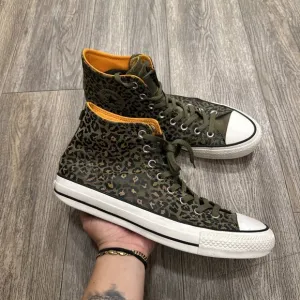 Converse Chuck Taylor Leopard Print  Sneakers Men's Shoes Size 11 Green Hi-Top