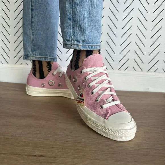 🤩Converse Sz 8 Women's Shoes Chuck 70 Metal Rings Pink Low Top Sneakers A11177C