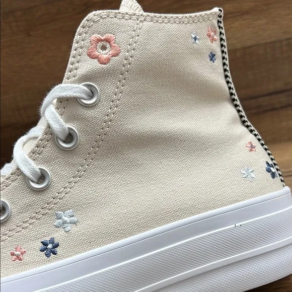 Converse Women's High-Top Sneakers - Cream