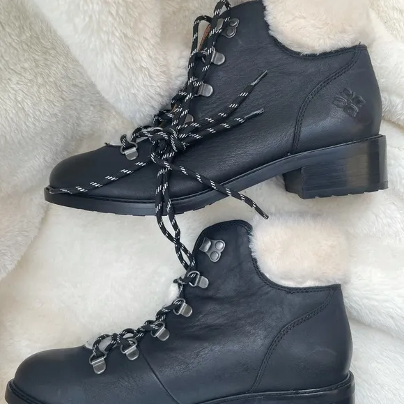 COPY - Patricia Nash Lace-Up Leather Boot with Faux Fur Trim - Luigi Black SZ 8