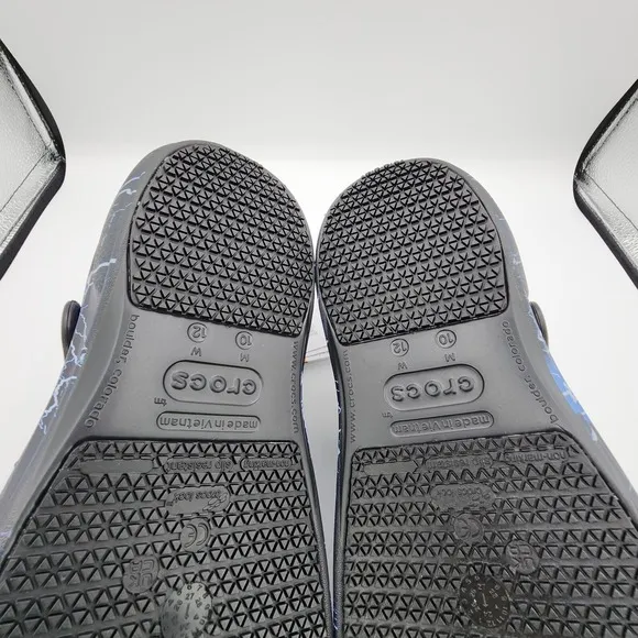 Crocs Adult Bistro Graphic Clogs Slip Resistant Work Shoes Mens 10 Womens 12 NEW
