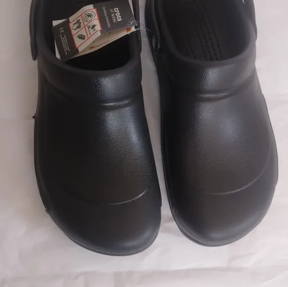 Crocs mens work slip resistant size 12 New display