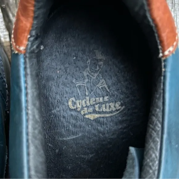 Cycleur Deluxe Mens Cycling Shoes. Size 42 (size 9)