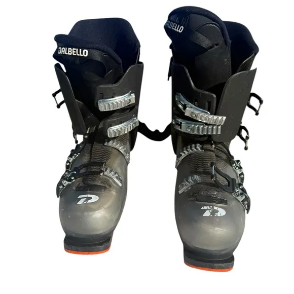 Dalbello Avanti 100 men’s size 10 ski boots.