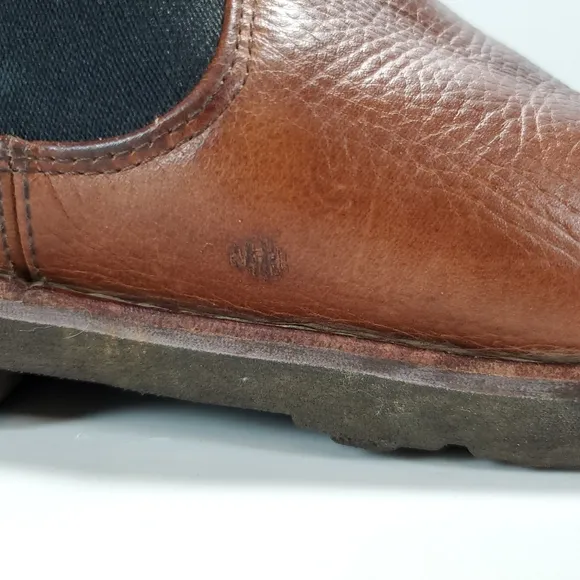 Danner Redwood Romeo Leather Slip On Chelsea Style Shoes