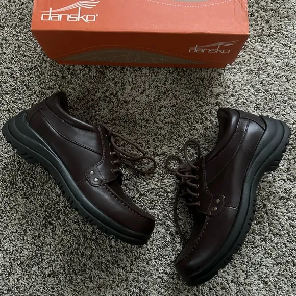 Dansko. Men’s shoes. Various sizes.