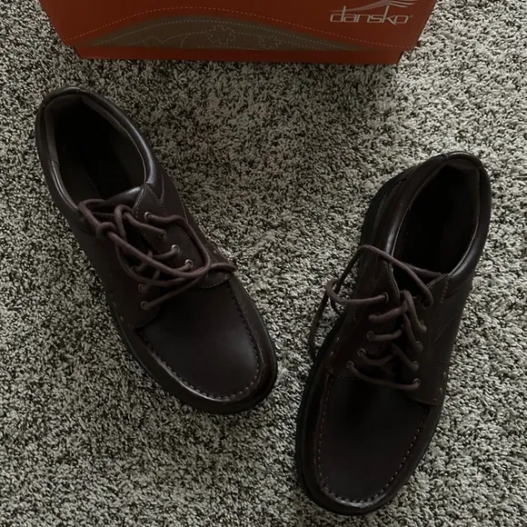 Dansko. Men’s shoes. Various sizes.