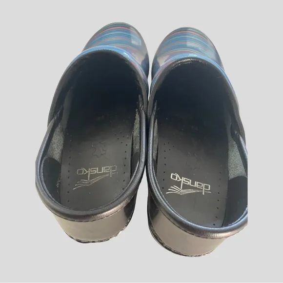 DANSKO PATENT LEATHER STRIPE CLOGS SIZE 36
