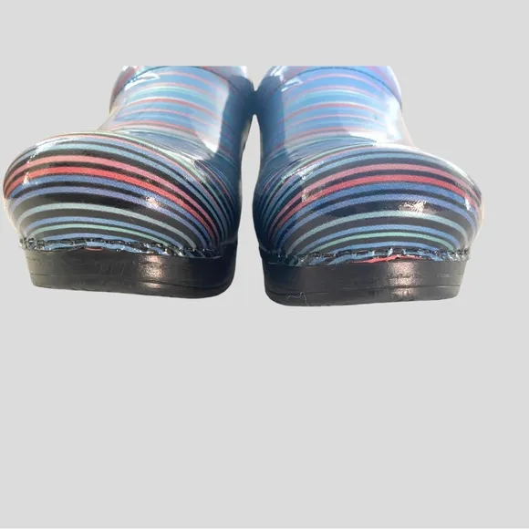 DANSKO PATENT LEATHER STRIPE CLOGS SIZE 36