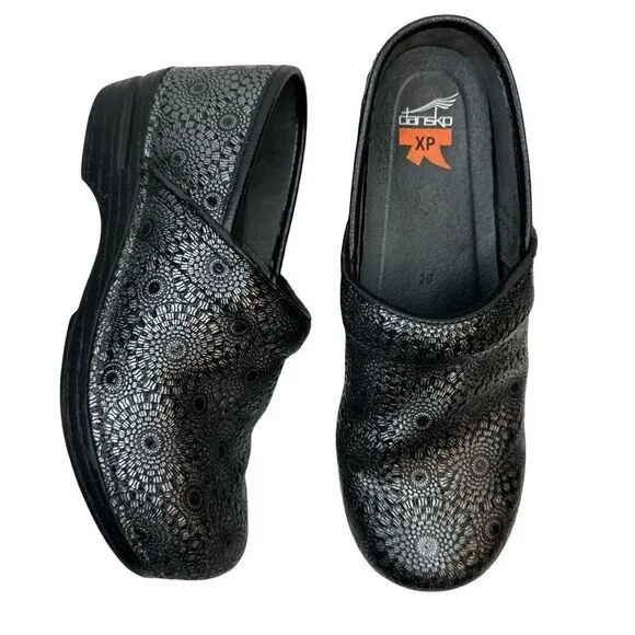 Dansko Pro XP Black Silver Medallion Embossed Patent Clog Sz US 7.5 8 EU 38