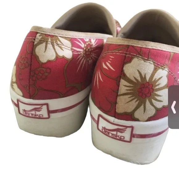 Dansko | Vegan Volley Canvas Clogs Tropical Floral Red Hawaiian Shoes Size 40