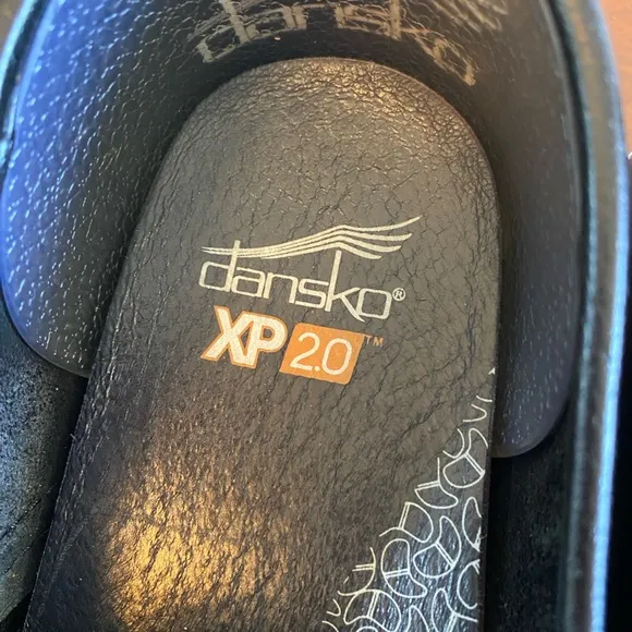 Dansko XP 2.0 Black Clogs