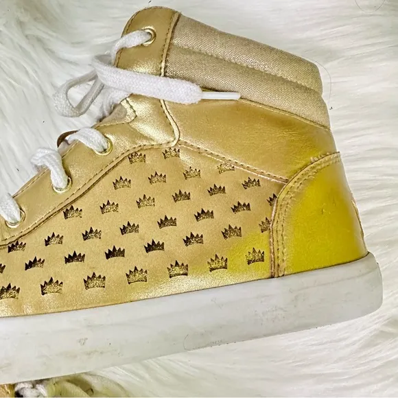 Disney D-Signed Crownin Around Gold Metallic Crown High Top Shoes, 3