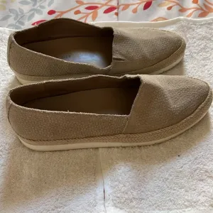 Donald Pliner paryn slip on shoes size 7