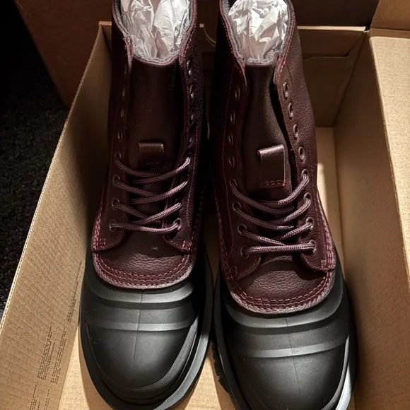 DR. MARTENS 1460 FLEECE LINED SUB NEWLANDS WATERPROOF BOOTS