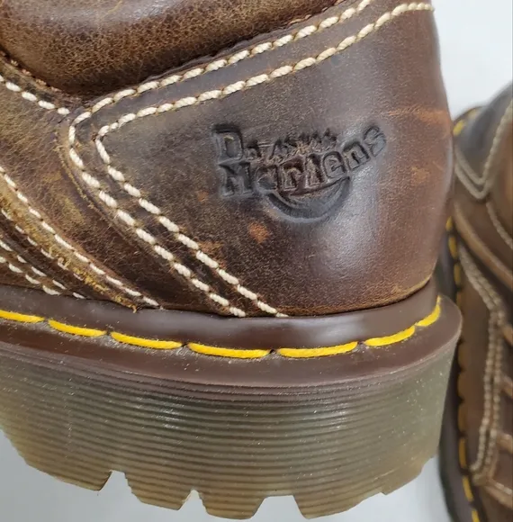 Dr Martens Keith shoes men's 9 women's 10 brown leather distressed finish Y2K