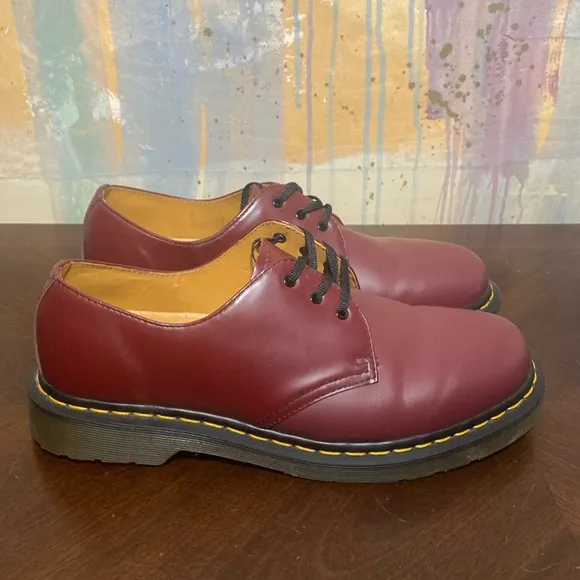 Dr. Martens Smooth Leather Oxford Slip Resistant Men's Cherry Red Unisex M9/W10