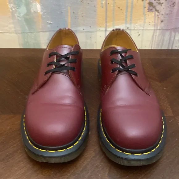 Dr. Martens Smooth Leather Oxford Slip Resistant Men's Cherry Red Unisex M9/W10