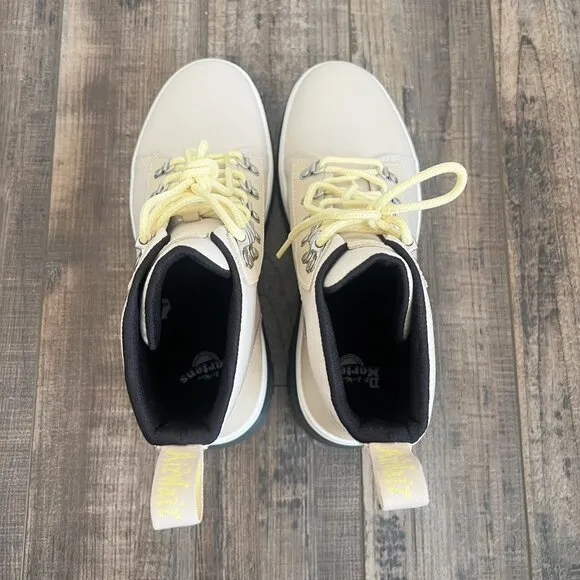 Dr. Martens Women's Combs W 6 Eyelet Combat Boots Parchment Beige 40/60 Size 7