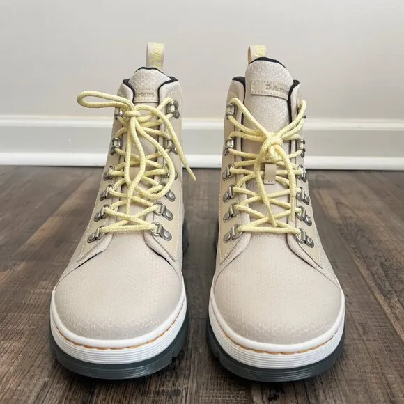 Dr. Martens Women's Combs W 6 Eyelet Combat Boots Parchment Beige 40/60 Size 7
